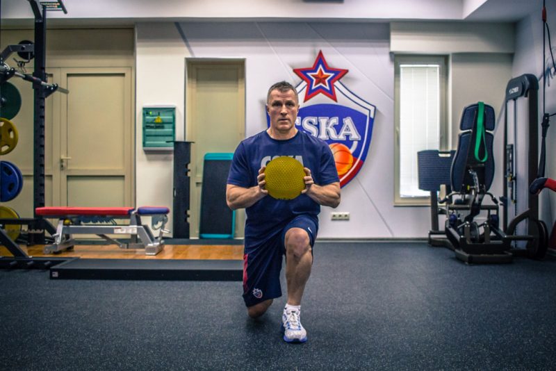 7 упражнений, которые помогут избежать травм. Изображение номер 8 7 упражнений, которые помогут избежать травм. Изображение номер 8