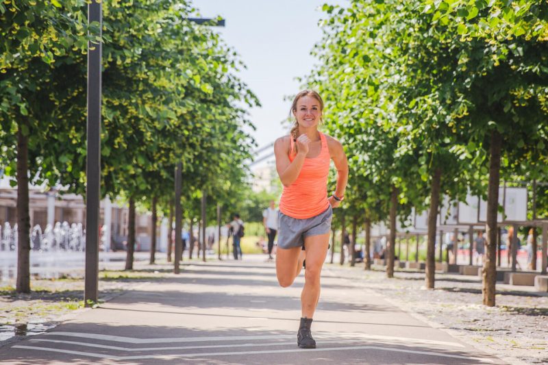 Жиросжигающая тренировка: 11 эффективных упражнений. Изображение номер 28 Жиросжигающая тренировка: 11 эффективных упражнений. Изображение номер 28