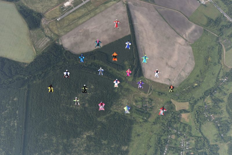 Российские парашютистки установили женский национальный рекорд в классе больших вингсьют формаций. Изображение номер 5 Российские парашютистки установили женский национальный рекорд в классе больших вингсьют формаций. Изображение номер 5