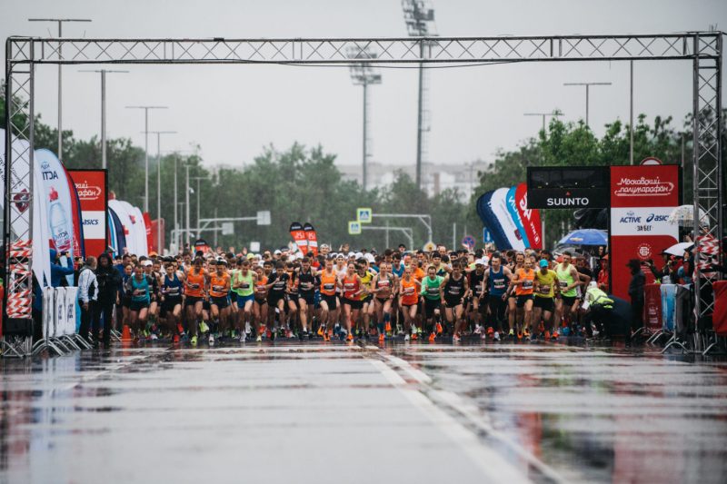 На Московском полумарафоне — 2018 установлены новые рекорды. Изображение номер 1 На Московском полумарафоне — 2018 установлены новые рекорды. Изображение номер 1