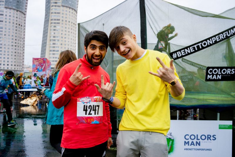 Команда #benettonperfumes приняла участие в Красочном забеге. Изображение номер 1 Команда #benettonperfumes приняла участие в Красочном забеге. Изображение номер 1