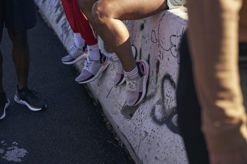 adidas представляет прогрессивные беговые кроссовки Ultraboost 19. Изображение номер 2 adidas представляет прогрессивные беговые кроссовки Ultraboost 19. Изображение номер 2