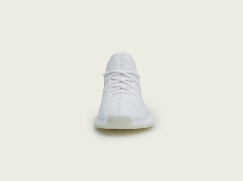 Кроссовки из коллаборации Канье Уэста и adidas впервые поступят в широкую продажу в России. Изображение номер 2 Кроссовки из коллаборации Канье Уэста и adidas впервые поступят в широкую продажу в России. Изображение номер 2