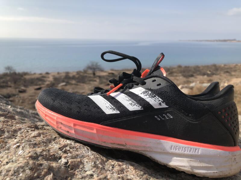 Наш выбор: универсальные кроссовки для бега adidas SL20. Изображение номер 1 Наш выбор: универсальные кроссовки для бега adidas SL20. Изображение номер 1