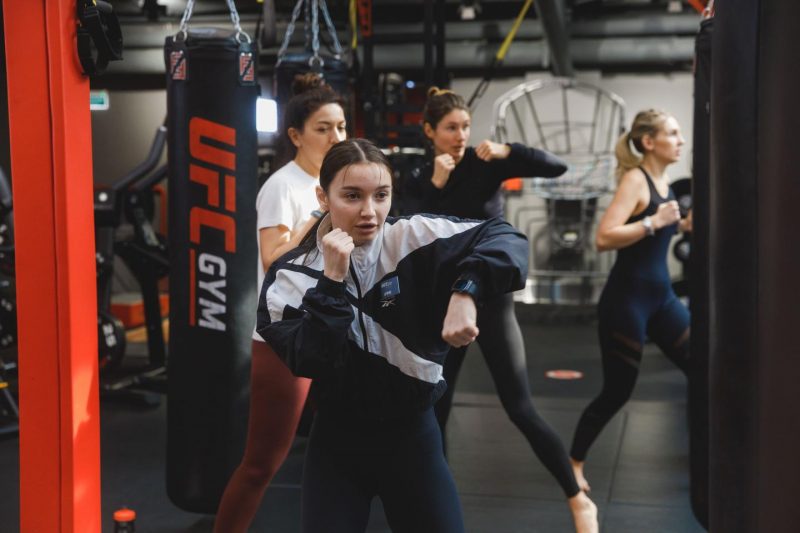 В UFC GYM «Атриум» прошёл боевой девичник. Изображение номер 7 В UFC GYM «Атриум» прошёл боевой девичник. Изображение номер 7