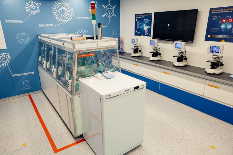 Бренд Lysol открыл игровую лабораторию в детском парке профессий «Кидзания». Изображение номер 2 Бренд Lysol открыл игровую лабораторию в детском парке профессий «Кидзания». Изображение номер 2