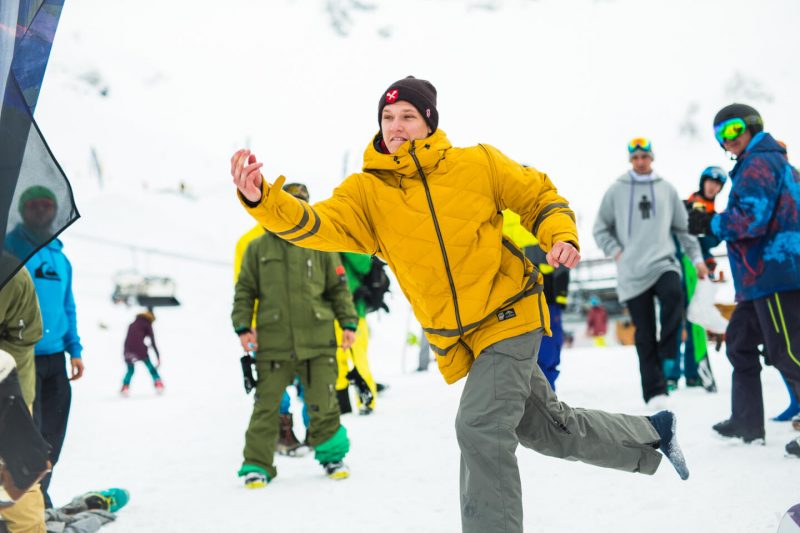 Соревнования по метанию ботинка. Как развлекаются на New Star Camp. Изображение номер 43