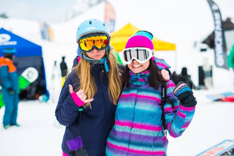 Соревнования по метанию ботинка. Как развлекаются на New Star Camp. Изображение номер 46