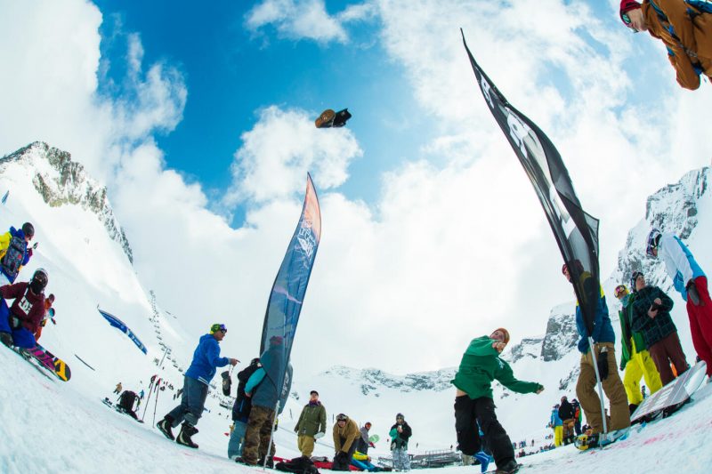 Соревнования по метанию ботинка. Как развлекаются на New Star Camp. Изображение номер 39