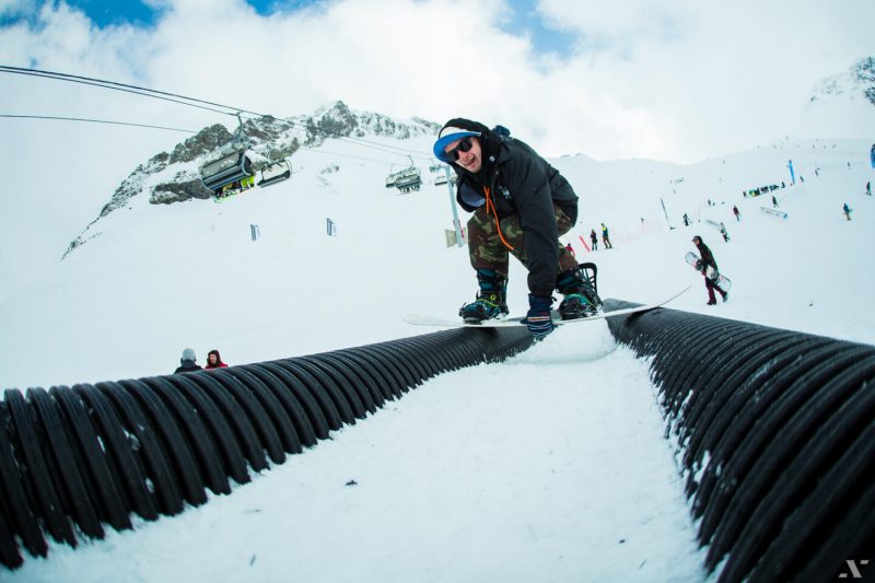 Соревнования по метанию ботинка. Как развлекаются на New Star Camp. Изображение номер 33