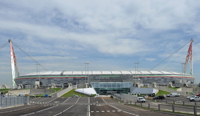 20 cамых красивых футбольных стадионов в мире. Изображение номер 78