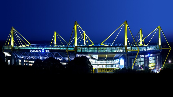 20 cамых красивых футбольных стадионов в мире. Изображение номер 65