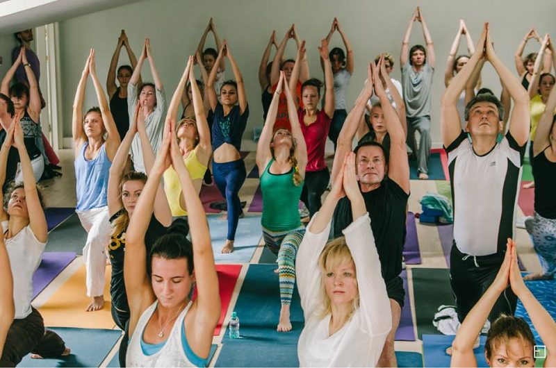 Планы на выходные: где и зачем делать «108 приветствий Солнцу». Изображение номер 3