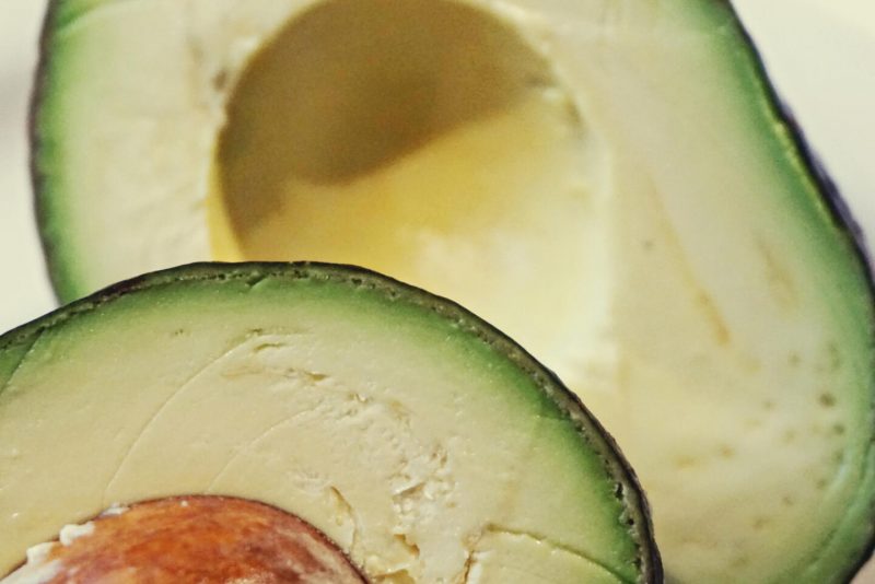 Как выбрать и нарезать идеальный авокадо: 12 дельных советов. Изображение номер 2