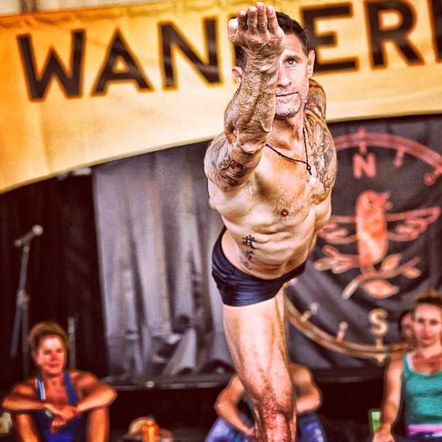 10 самых крутых инструкторов по йоге. Изображение номер 22