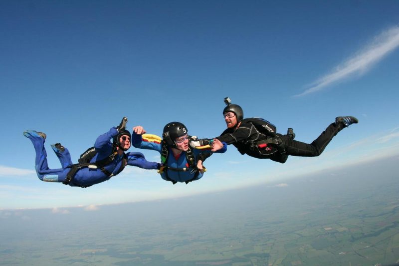 Где и как научиться прыгать с парашютом. Изображение номер 4