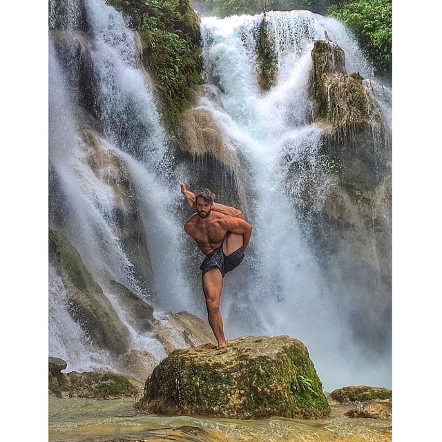 10 самых крутых инструкторов по йоге. Изображение номер 26