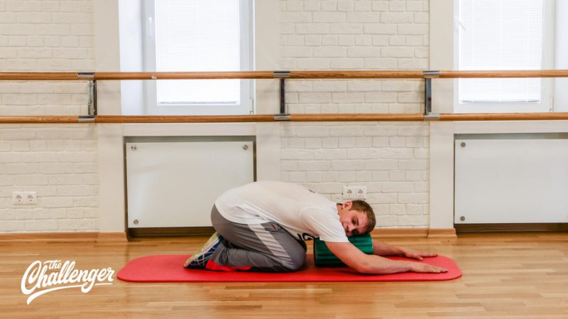 6 поз йоги, которые помогут расслабиться и снять стресс. Изображение номер 1