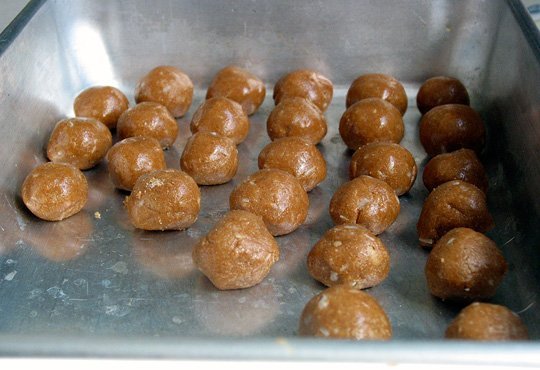Изображение рецепта Сладкие шарики из арахисового масла и мёда