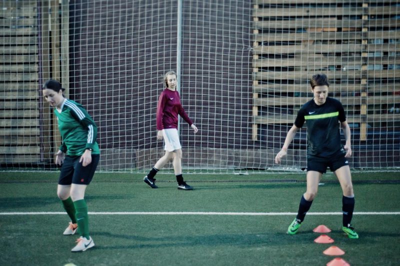 «Челленджер» представляет: женская школа футбола в Таганском парке. Изображение номер 7