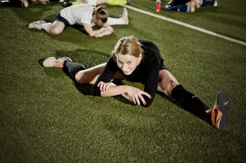 «Челленджер» представляет: женская школа футбола в Таганском парке. Изображение номер 6