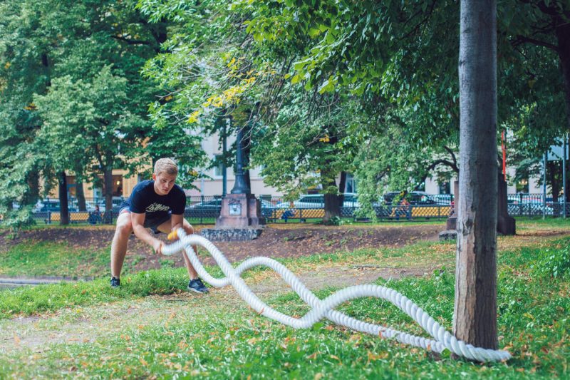Круговая тренировка: упражнения с канатом для настоящих супергероев. Изображение номер 5