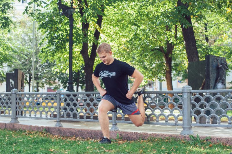 10 упражнений, которые можно делать в парке или на даче. Изображение номер 5