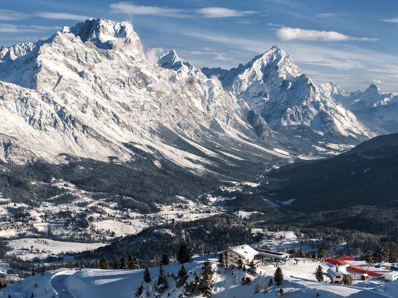 10 самых красивых горнолыжных курортов в мире. Изображение номер 6
