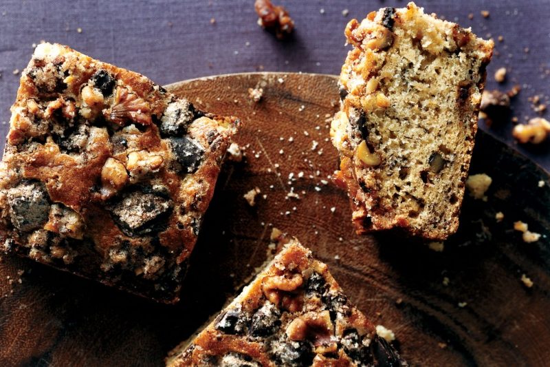 Изображение рецепта Хлеб с орехами и шоколадной крошкой