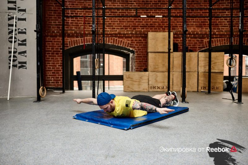 5 упражнений для спины без дополнительного оборудования. Изображение номер 8