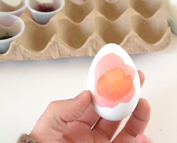 5 крутых способов красить яйца на Пасху. Изображение номер 17