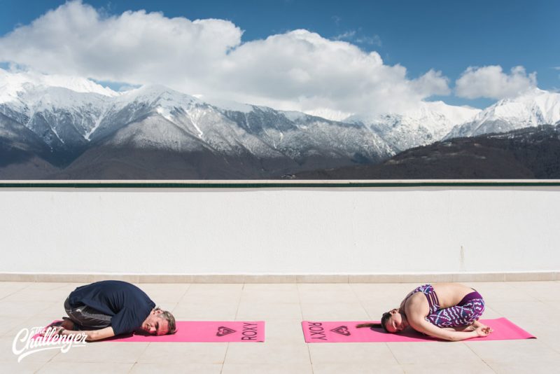 Как расслабиться после тяжёлой тренировки: 12 упражнений на растяжку. Изображение номер 3