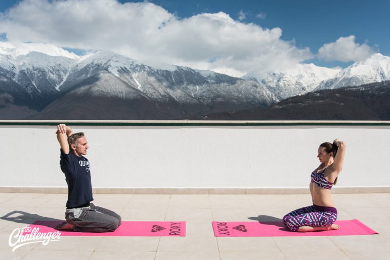 Как расслабиться после тяжёлой тренировки: 12 упражнений на растяжку. Изображение номер 5