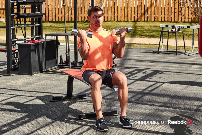 5 самых эффективных упражнений для трицепса и бицепса. Изображение номер 10