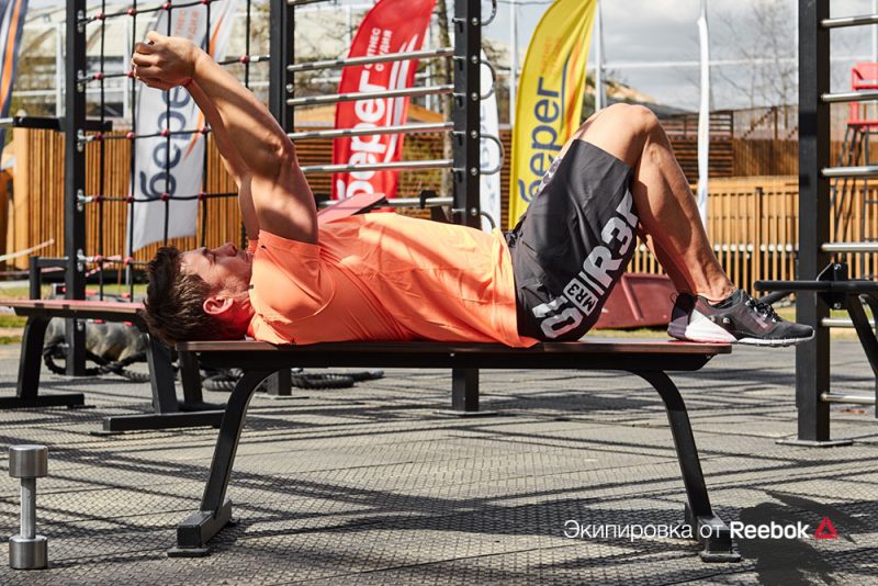 5 самых эффективных упражнений для трицепса и бицепса. Изображение номер 2