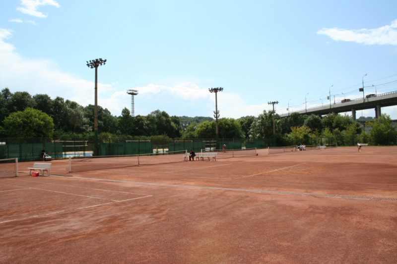 9 спортивных клубов, где можно поиграть в теннис. Изображение номер 4