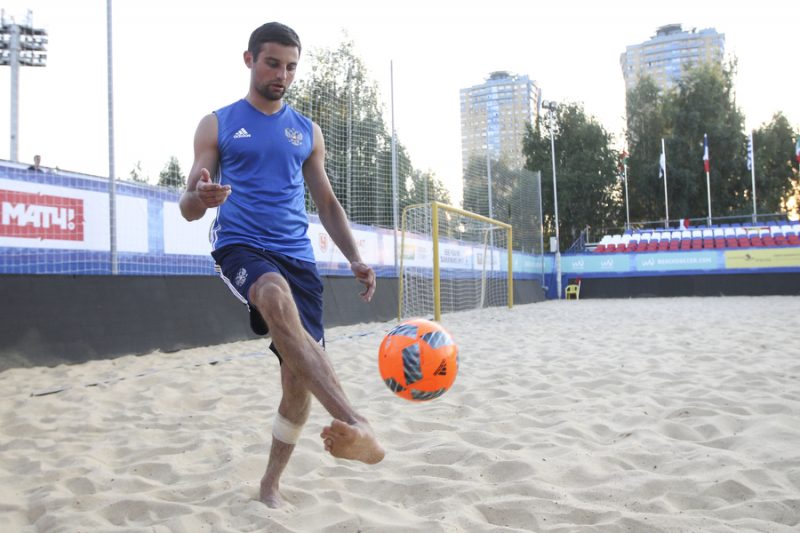 3 упражнения на песке от чемпиона мира по пляжному футболу. Изображение номер 4