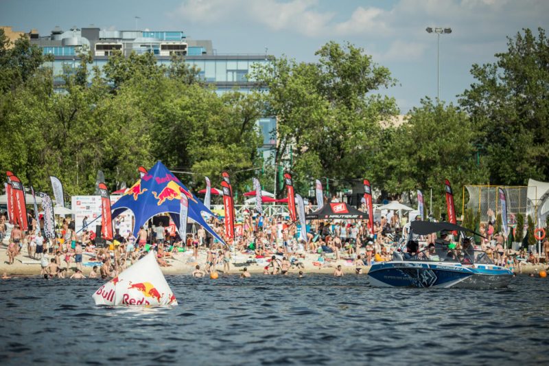 10 советов для тех, кто катается на вейксёрфе. Изображение номер 1