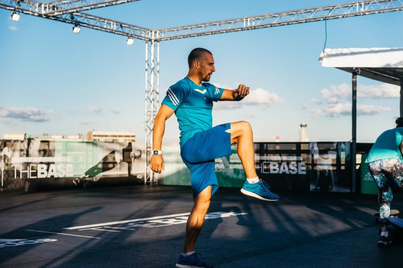 Эффективные упражнения на все группы мышц от тренеров THE BASE WOMEN. Изображение номер 12