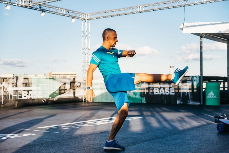 Эффективные упражнения на все группы мышц от тренеров THE BASE WOMEN. Изображение номер 13