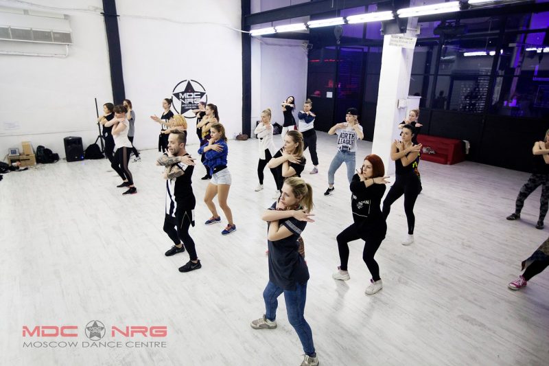 6 танцевальных школ Москвы, где вас научат танцевать Vogue. Изображение номер 6