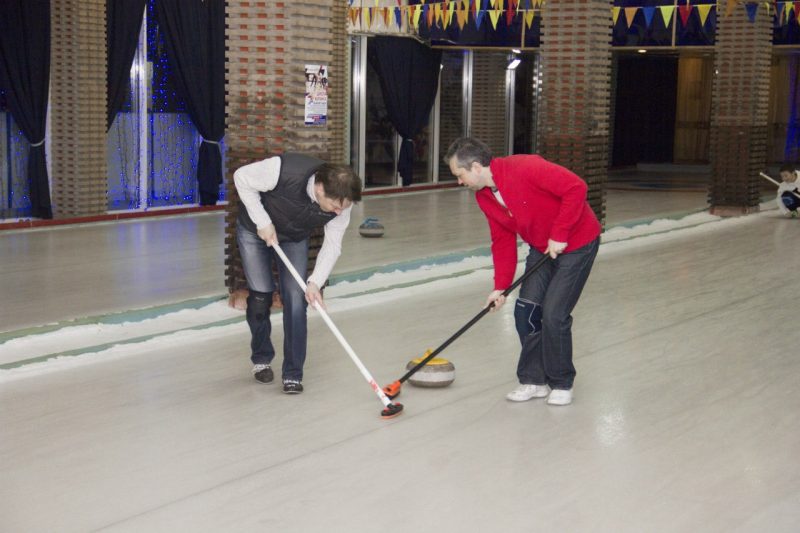 Где в Москве поиграть в кёрлинг. Изображение номер 9
