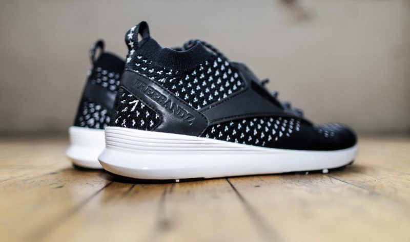 Стартовали продажи Reebok Classic ZOKU RUNNER x Freebandz. Изображение номер 2