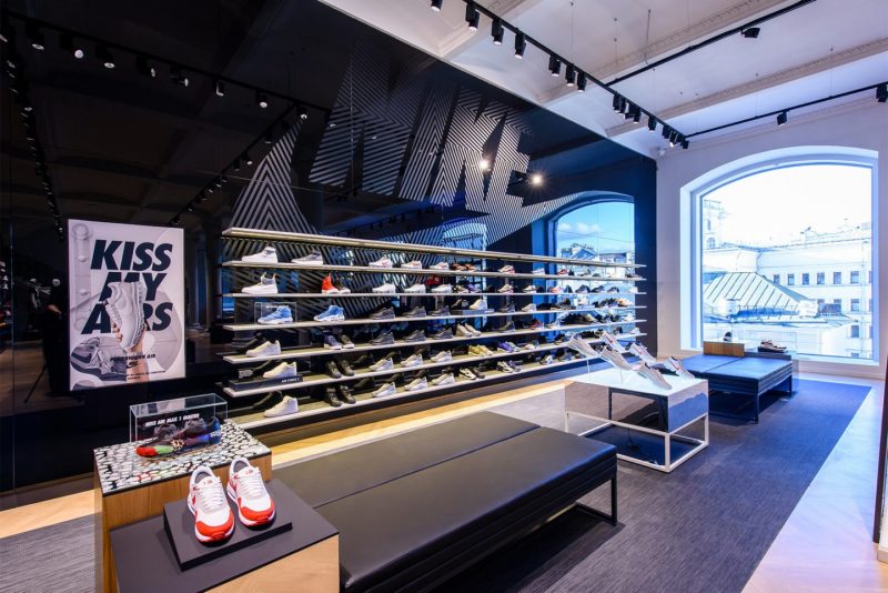 В Москве открылся пятиэтажный флагманский магазин Nike. Изображение номер 1