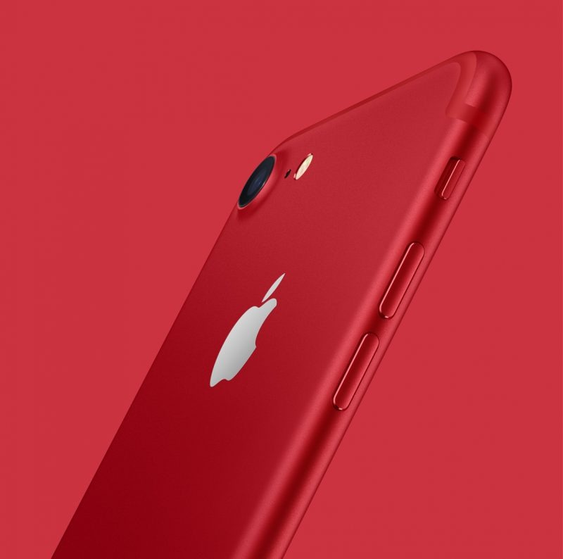 Apple представляет iPhone 7 и iPhone 7 Plus (PRODUCT)RED Special Edition. Изображение номер 1