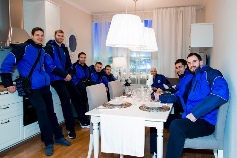 Волейболисты «Динамо» посетили строительную площадку МФК Match Point. Изображение номер 6