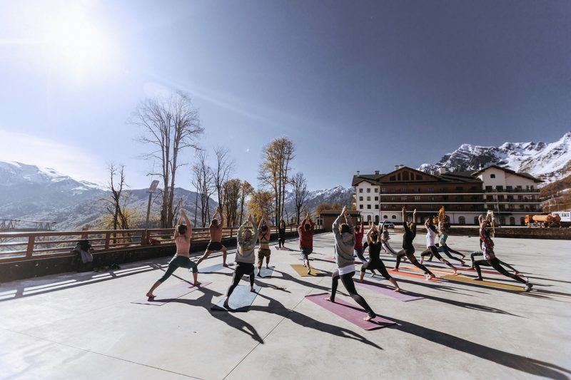 В Сочи пройдёт третий майский Yogacamp. Изображение номер 1