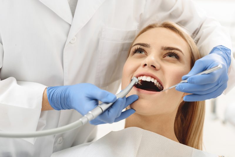 5 мифов о здоровье зубов и кариесе, в которые пора перестать верить. Изображение номер 1