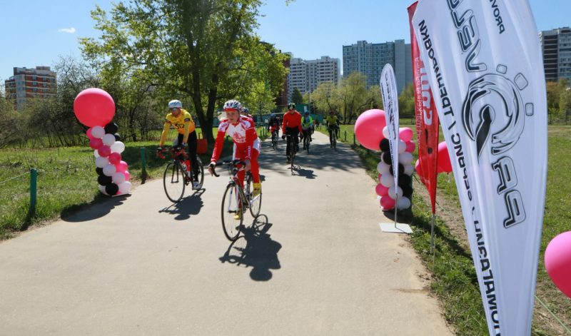 В Москве прошёл праздник «Весна. Любовь. Велоспорт». Изображение номер 1