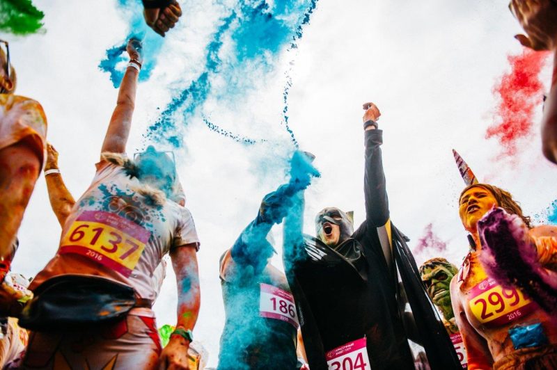11 июня в Лужниках пройдёт Красочный забег. Изображение номер 1